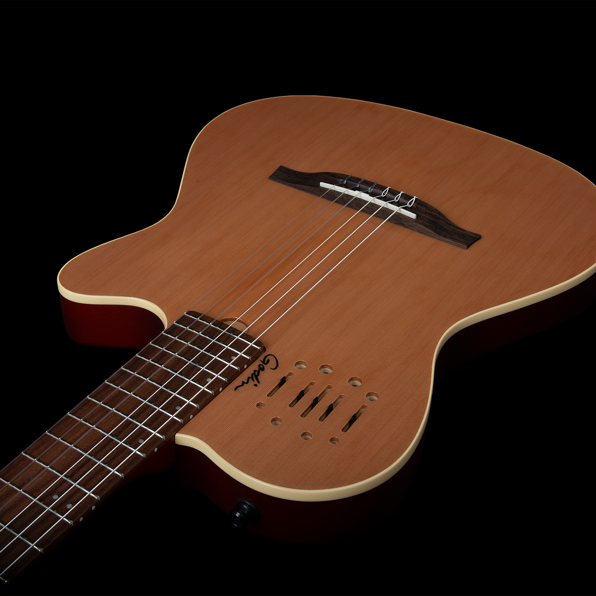35045_Godin_Multiac_Nylon_Encore_Natural_SG_close2 Godin Guitars